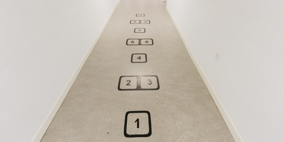 Hinkerude på gangen